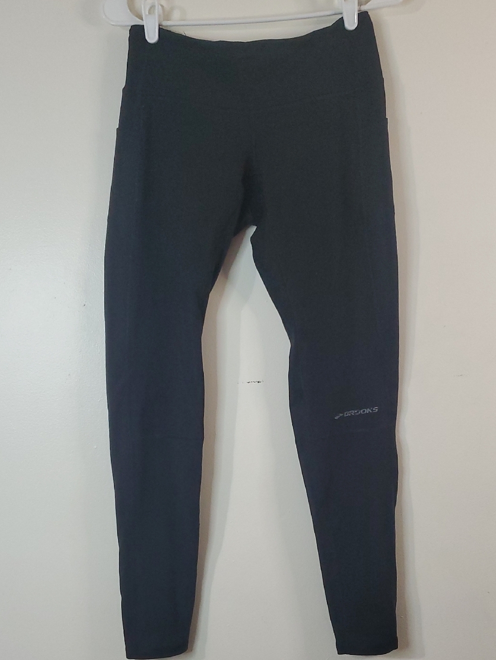 Brooks Black Low-Rise Running Tights Size Small Womens Leg Zippers Performance